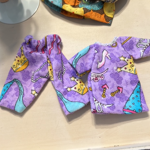 Madeline & Friends Bundle Madeline 8” Doll Assortment of Hand Sewn Outfits Plus - Picture 3 of 10